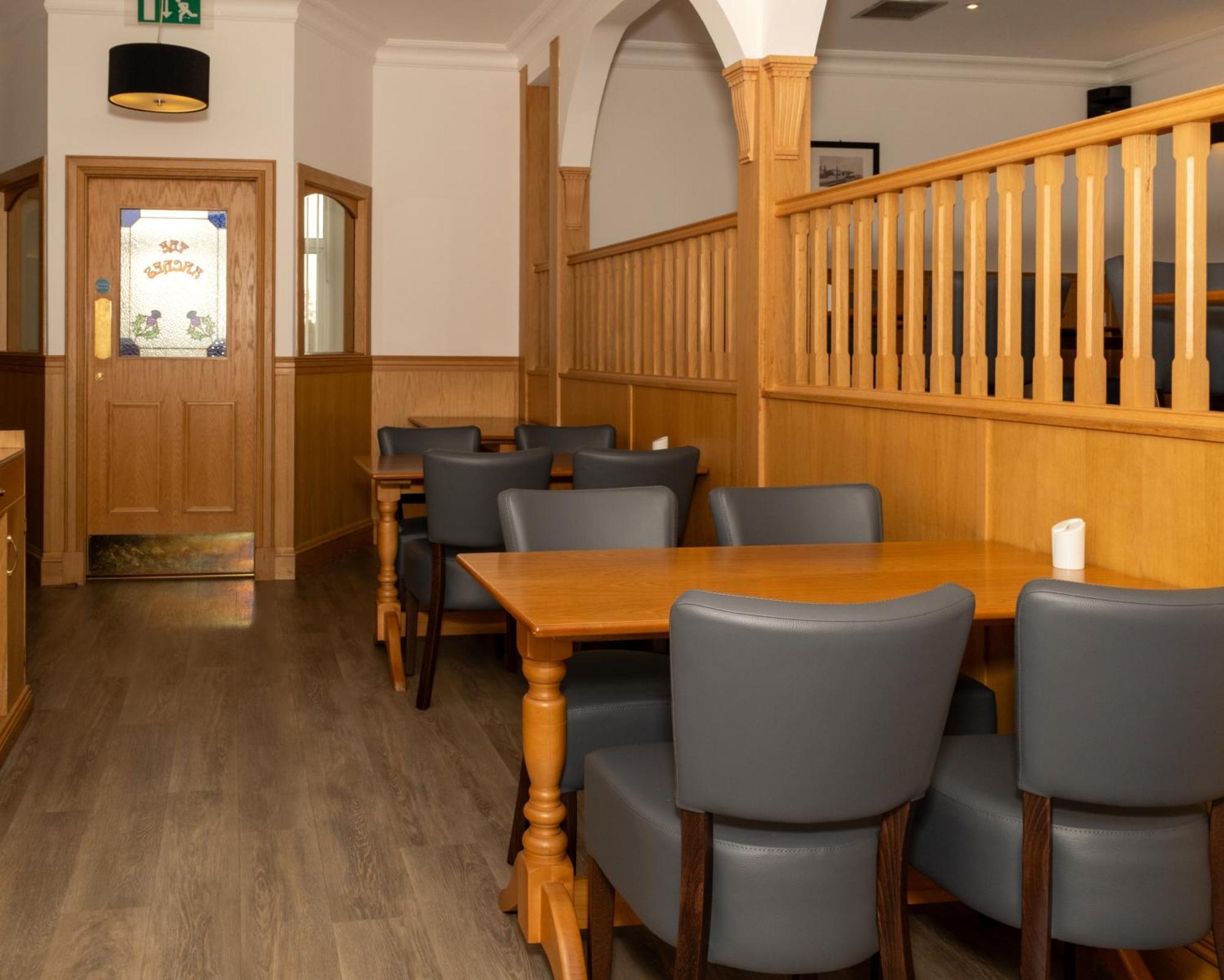 Station Hotel Ellon 外观 照片