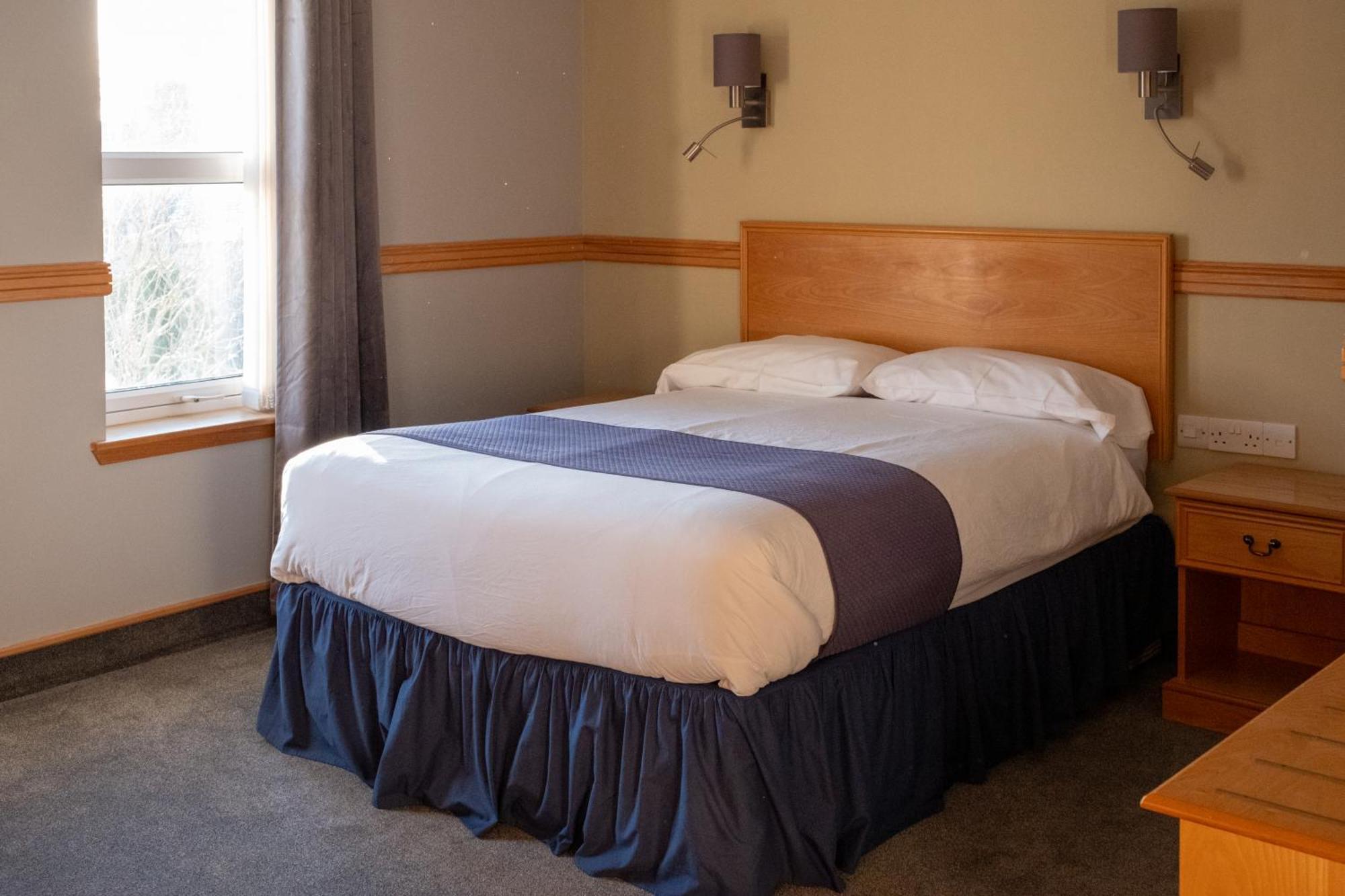 Station Hotel Ellon 外观 照片